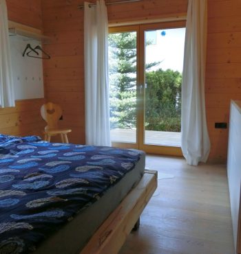zweites Schlafzimmer mit Doppelbett